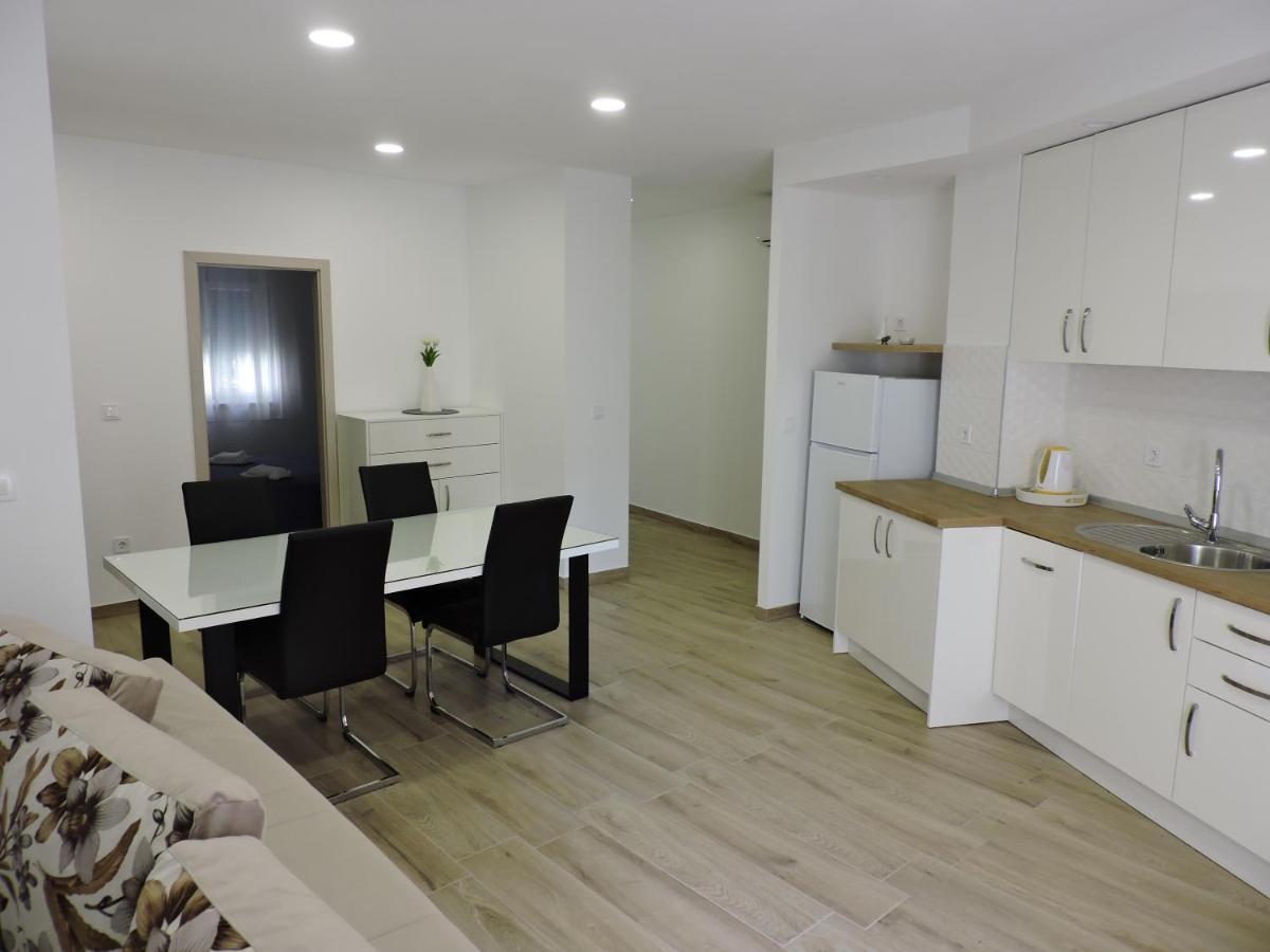 Apartments Lidus มาคาร์สกา ภายนอก รูปภาพ
